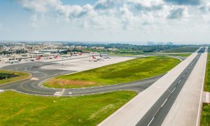 Early taste of summer for Malta International Airport as traffic exceeds 700,000 passengers in April